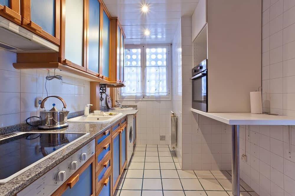 Entire apartment, Candela 'S Beach & Port- Panoramic Coast Barcelona in el Masnou, Costa del Maresme