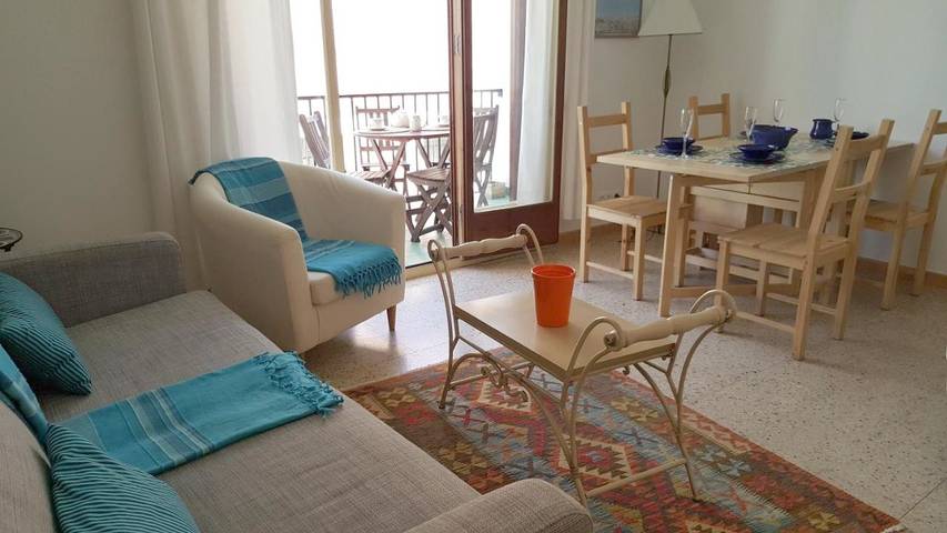 Apartamento de vacaciones para 4 personas, con balcón y vistas - 1