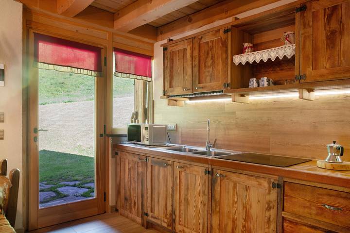 Chalet 'dei Cervi' mit Bergblick, privatem Garten und Balkon in Monno, Veltlin