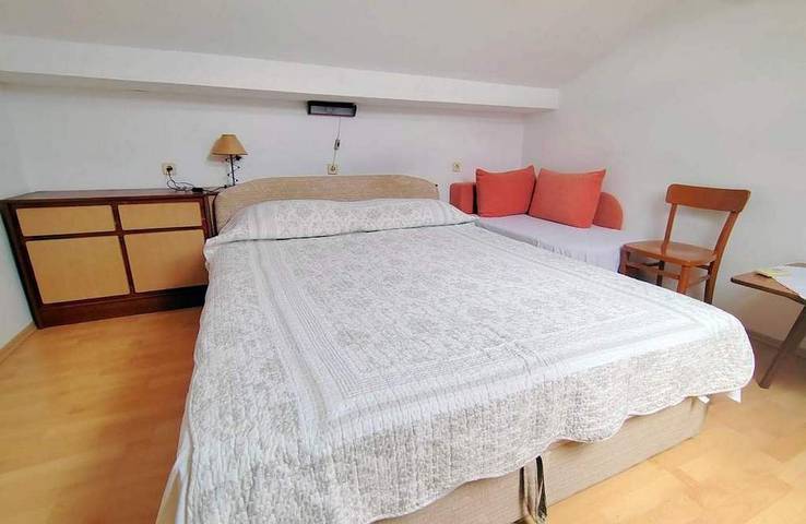 Ferienwohnung für 2 Personen, mit Balkon/Terrasse in Banjol