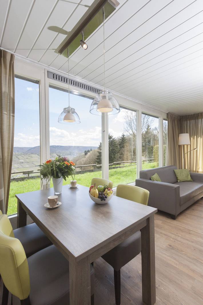 Bungalow für 4 Personen, mit Terrasse und Balkon/Terrasse an der Mosel - 4