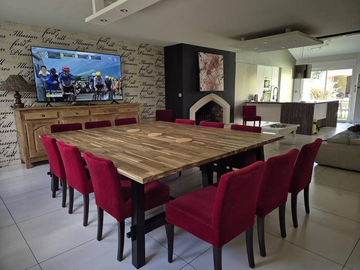 Location de vacances pour 20 personnes, avec jardin ainsi que piscine et terrasse dans Montrevault-sur-Èvre - 2