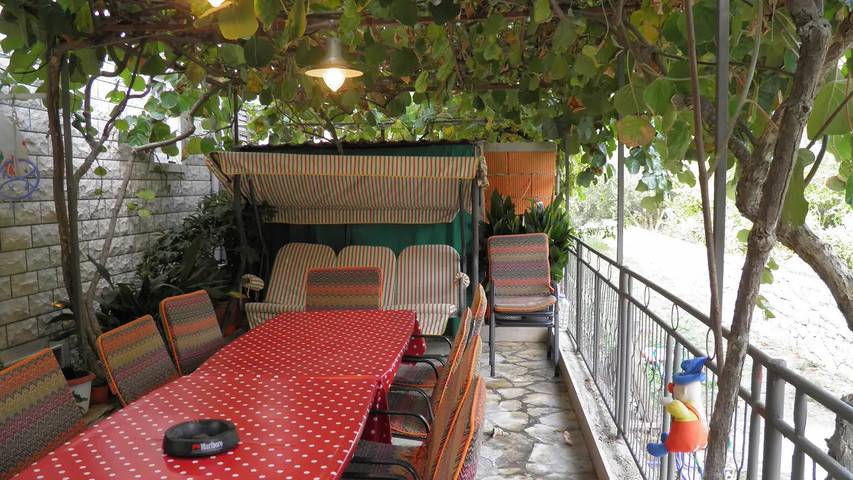 Ferienwohnung für 5 Personen, mit Terrasse