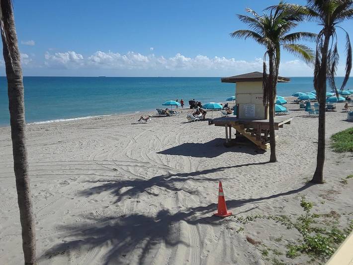 Vacation rental for 2 people, with terrace in Hollywood (FL)