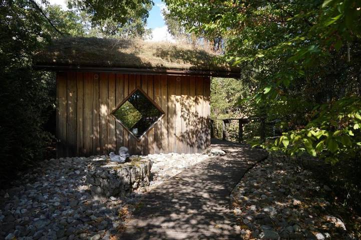 Tente pour 2 personnes, avec terrasse dans l' Ain - 2