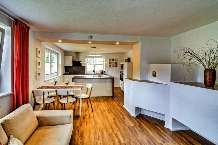 Cottage pour 4 personnes, avec jardin à Schwoich