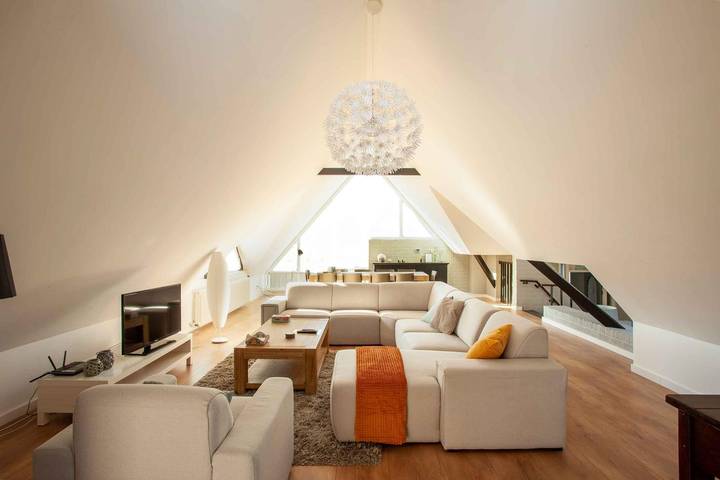 Ferienhaus für 10 Personen, mit Terrasse und Whirlpool, mit Haustier