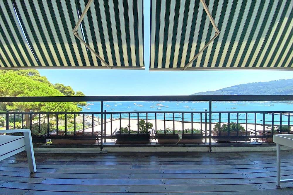 Apartamento entero, Apartamento de lujo de 20 m del mar, Balcón, Vista al mar, cerca de 5Terre in Spiaggia di Arenella, Porto Venere Municipio