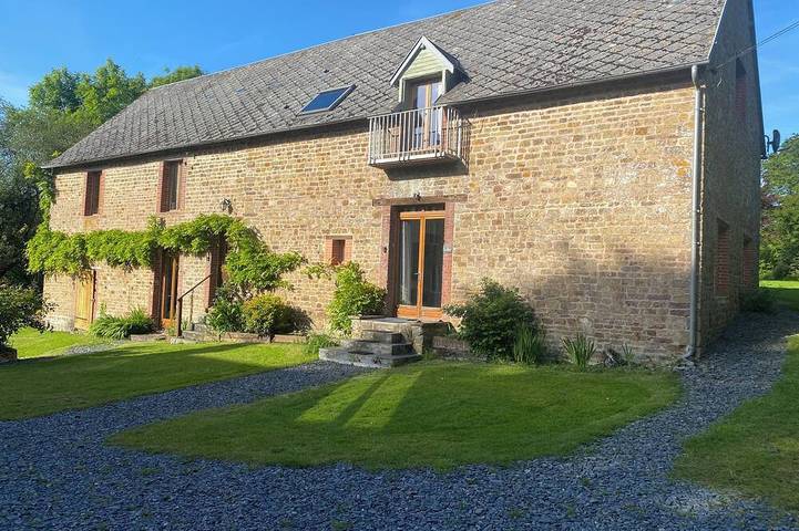 Location de vacances pour 6 personnes, avec Terrasse et Jardin à Saint-Amand (Manche)