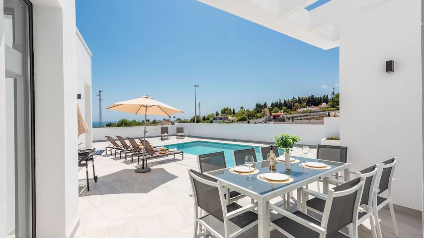 Finca für 6 Personen, mit Pool und Balkon/Terrasse in Nerja - 3