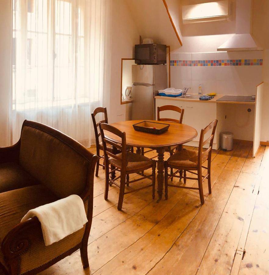 Appartement entier, Appartement Hirondelle in Gray, Haute-Saône