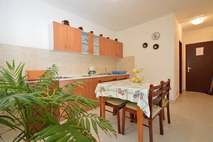 Ferienwohnung für 3 Personen, mit Balkon/Terrasse in Mali Lošinj