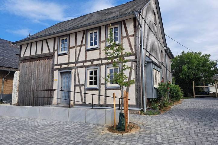 Ferienhaus für 6 Personen, mit Terrasse und Garten in Buch