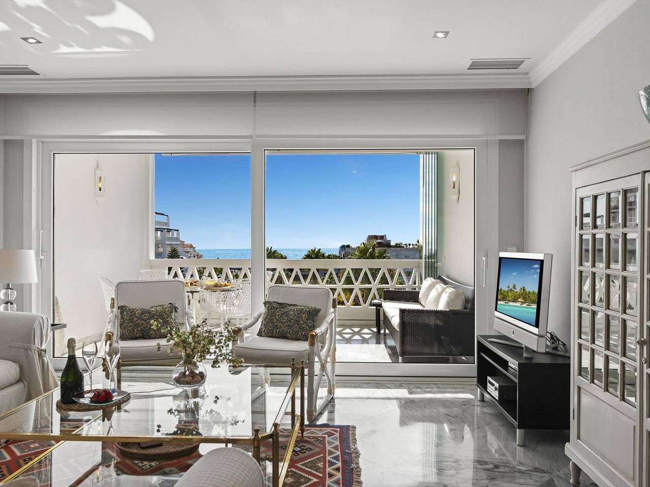 Entire holiday apartment, Apartment in Playas del Duque for 4 people| Casa Sevilla 413 in Medina Gardens, Marbella