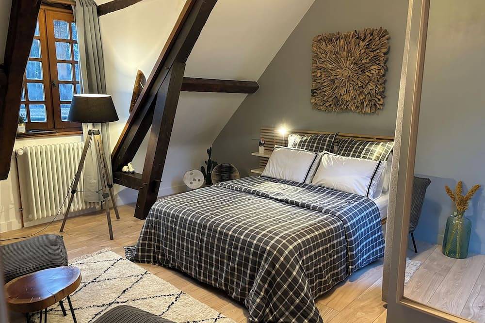 Chambre à la campagne avec piscine au cœur de la forêt in Chaumont-sur-Tharonne, Sologne
