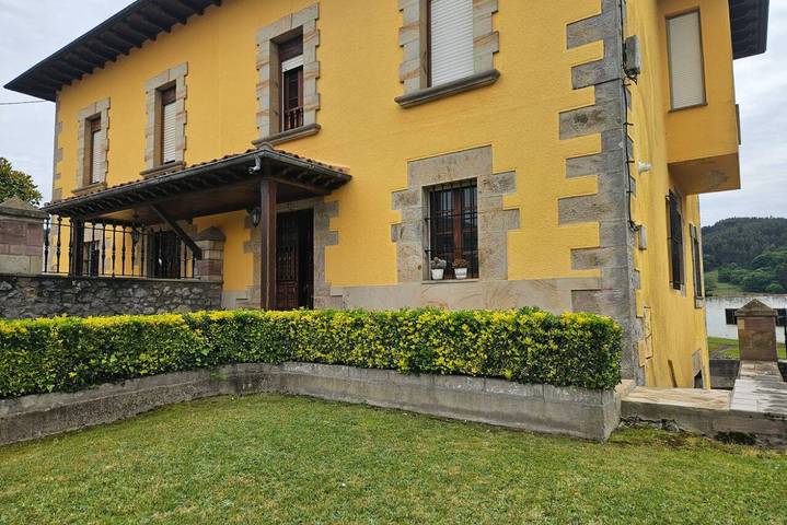 Ganze Wohnung, Schickes Apartment: Wlan, voll ausgestattete Küche, Waschmaschine, ideal für Langzeitaufenthalte! in Alfoz de Lloredo, Kantabrische Küste