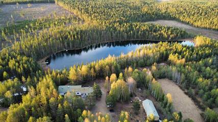Maison d’hôte pour 3 personnes, avec vue et vue sur le lac ainsi que jardin et sauna dans Laponie