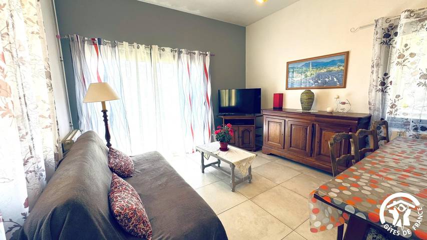 Gîte pour 6 personnes, avec jardin à Saint-Martin-Lalande - 2