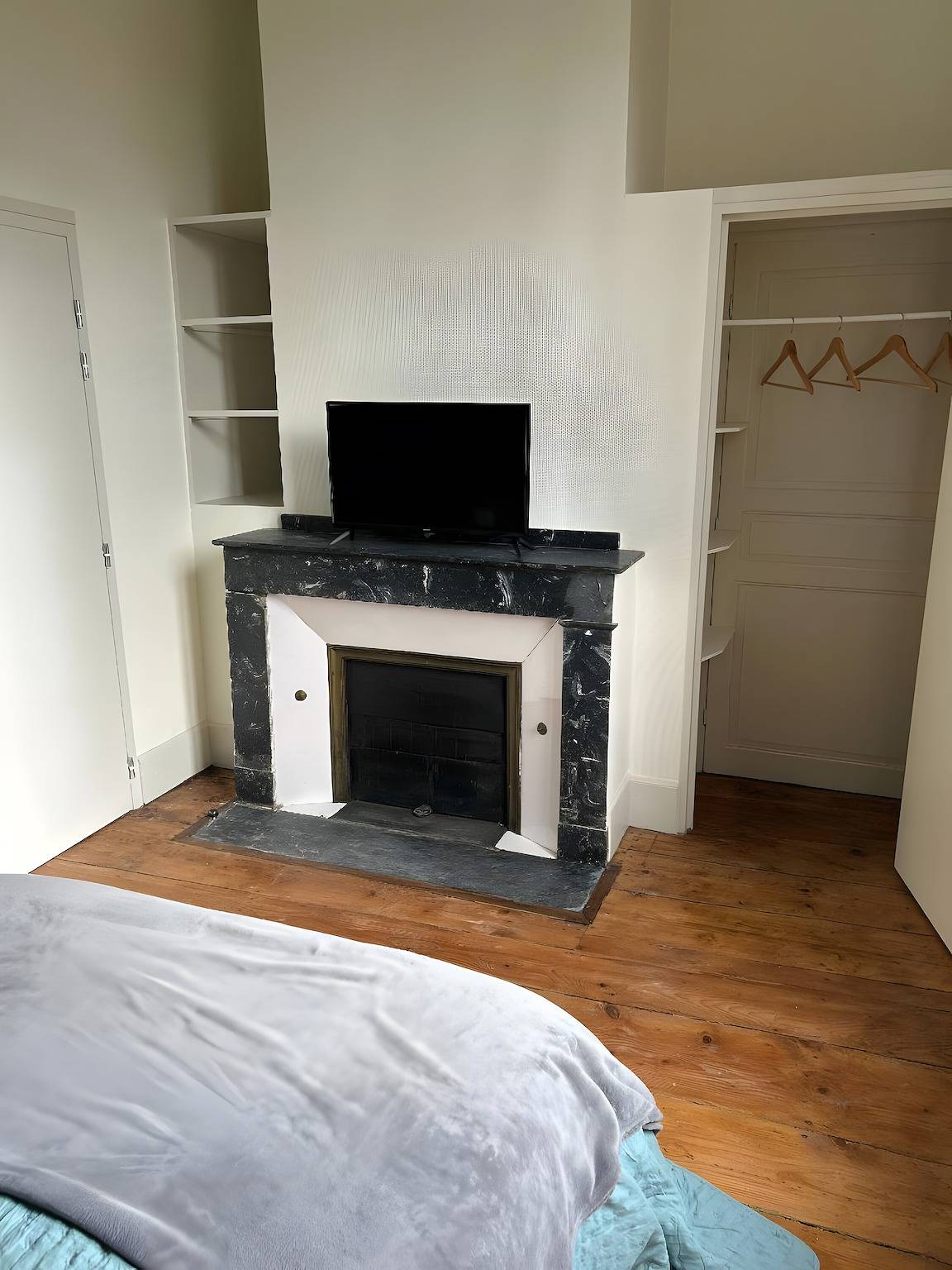 Chambre 7 avec terrasse partagée, jardin commun et Wi-Fi in Vic-en-Bigorre, Hautes-Pyrénées