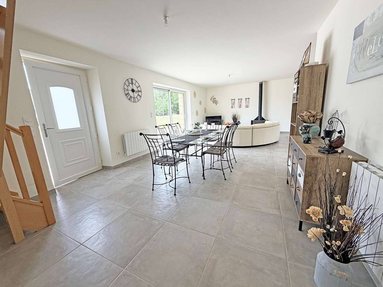 Appartement de vacances entier, La Lino du Bugassou avec piscine privée in Mauzens-et-Miremont, Périgord Blanc