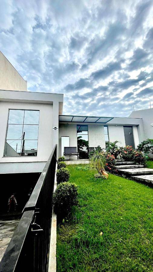 Casas e apartamentos de temporada para 10 pessoas, com vista e piscina e ainda jardim, com animais de estimação na Foz do Iguaçu