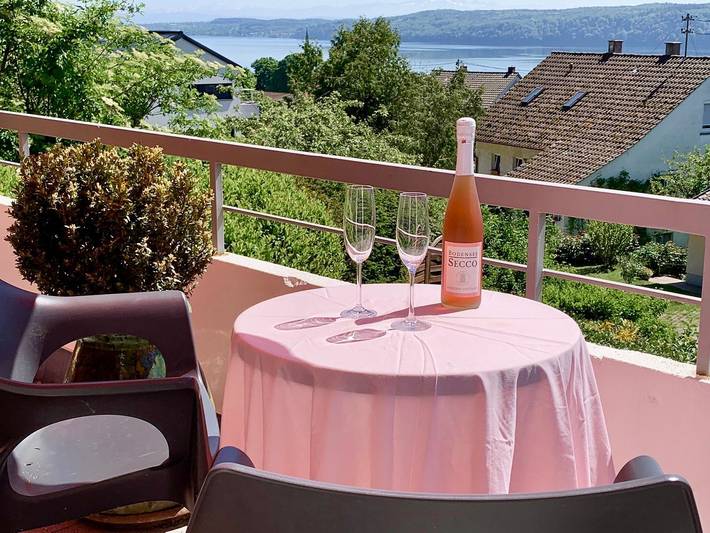 Ferienwohnung für 4 Personen, mit Balkon und Balkon/Terrasse sowie Seeblick und Ausblick in Ueberlinger see - 3