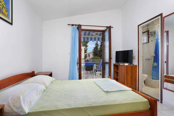 Apartament wakacyjny dla 2 osób, z balkon/ taras, zwierzęta dozwolone w Čiovo