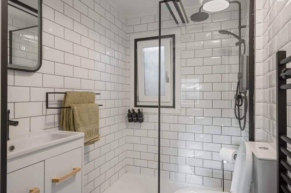 Scandi-Style Cabin in Bideford, Private Parking in Bideford, Devon