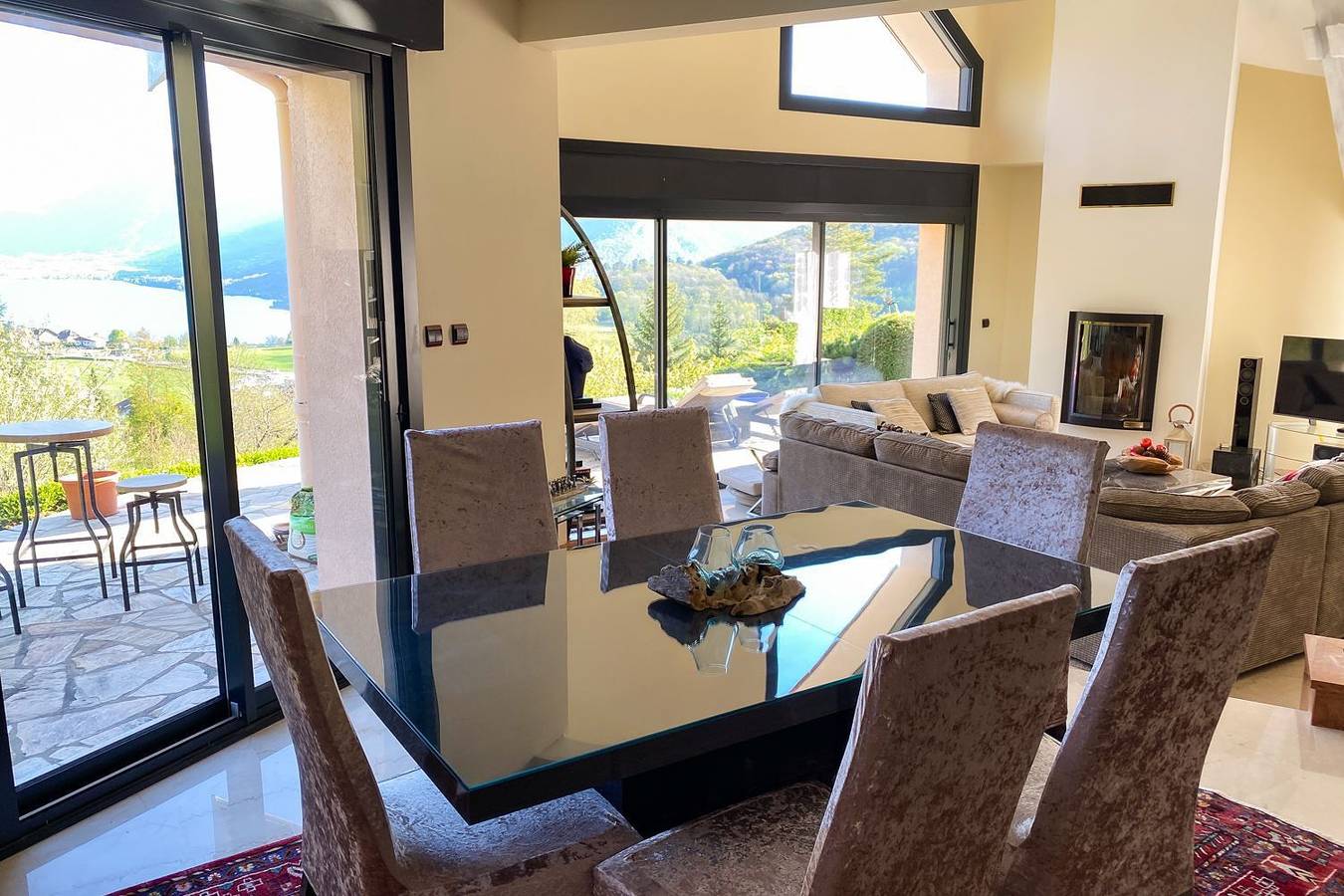 Talloires Infinity Villa in Talloires-Montmin, Región de Annecy