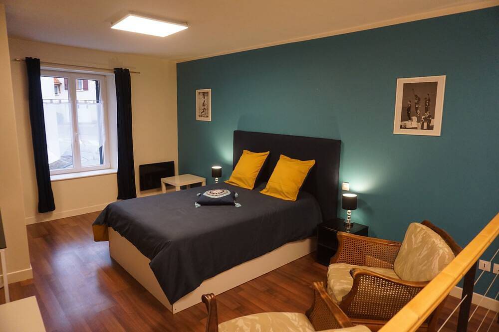 Appartement entier, Charmant duplex moderne avec parking, cuisine équipée à 30 min de Nancy in Laneuveville-derrière-Foug, Toul