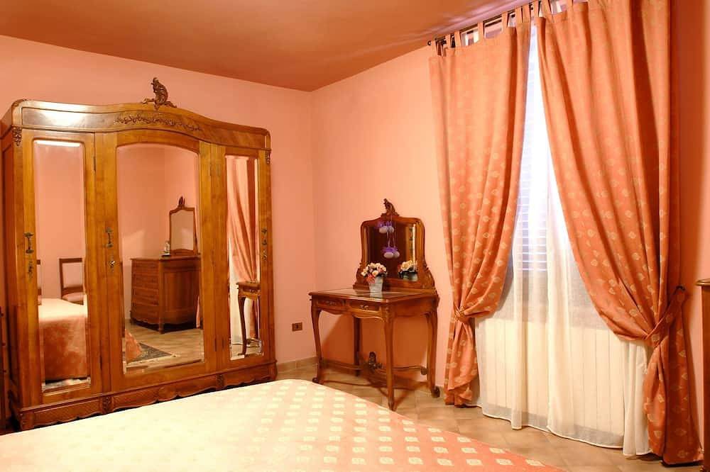 Villa Umbria: Piscina privata, 16 posti, Ristrutturata 2025, Roma e Orvieto a 1h in Stroncone, Provincia di Terni