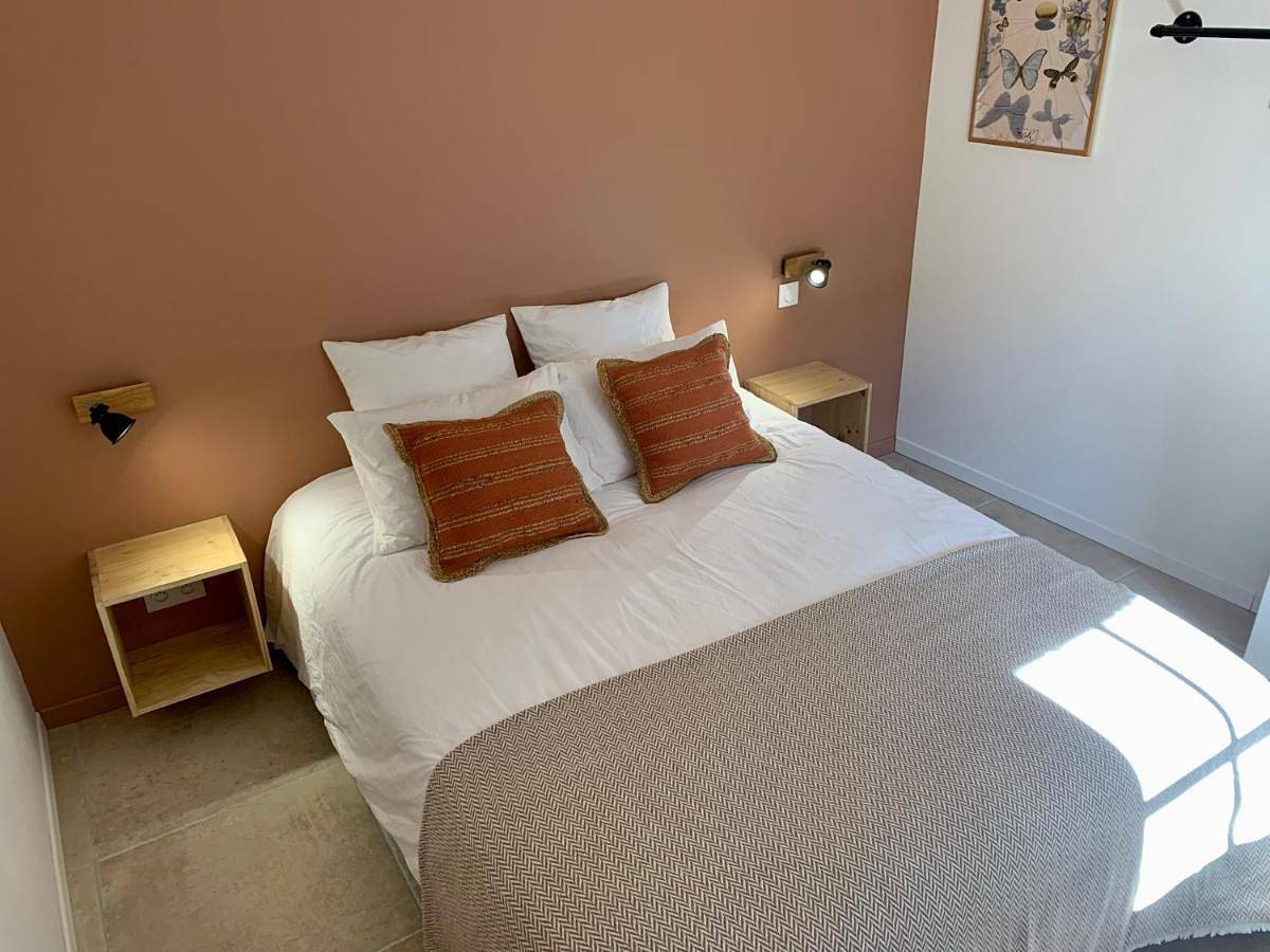Double Room with Private Bathroom in Bruniquel, Tarn-et-Garonne