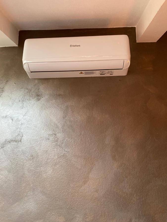 Gîte pour 4 personnes, avec jardin à Porto Ceresio - 2