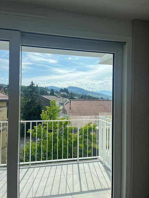 Gîte pour 3 personnes, avec balcon à Pully