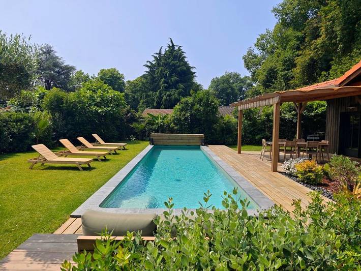 Location de vacances pour 6 personnes, avec piscine et jardin à Cambes - 3