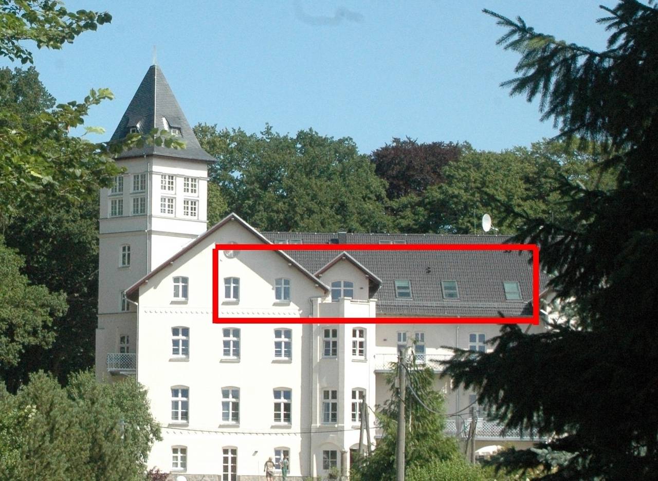 Ganze Ferienwohnung, Lotte im Schloss in Hohen Niendorf, Bastorf