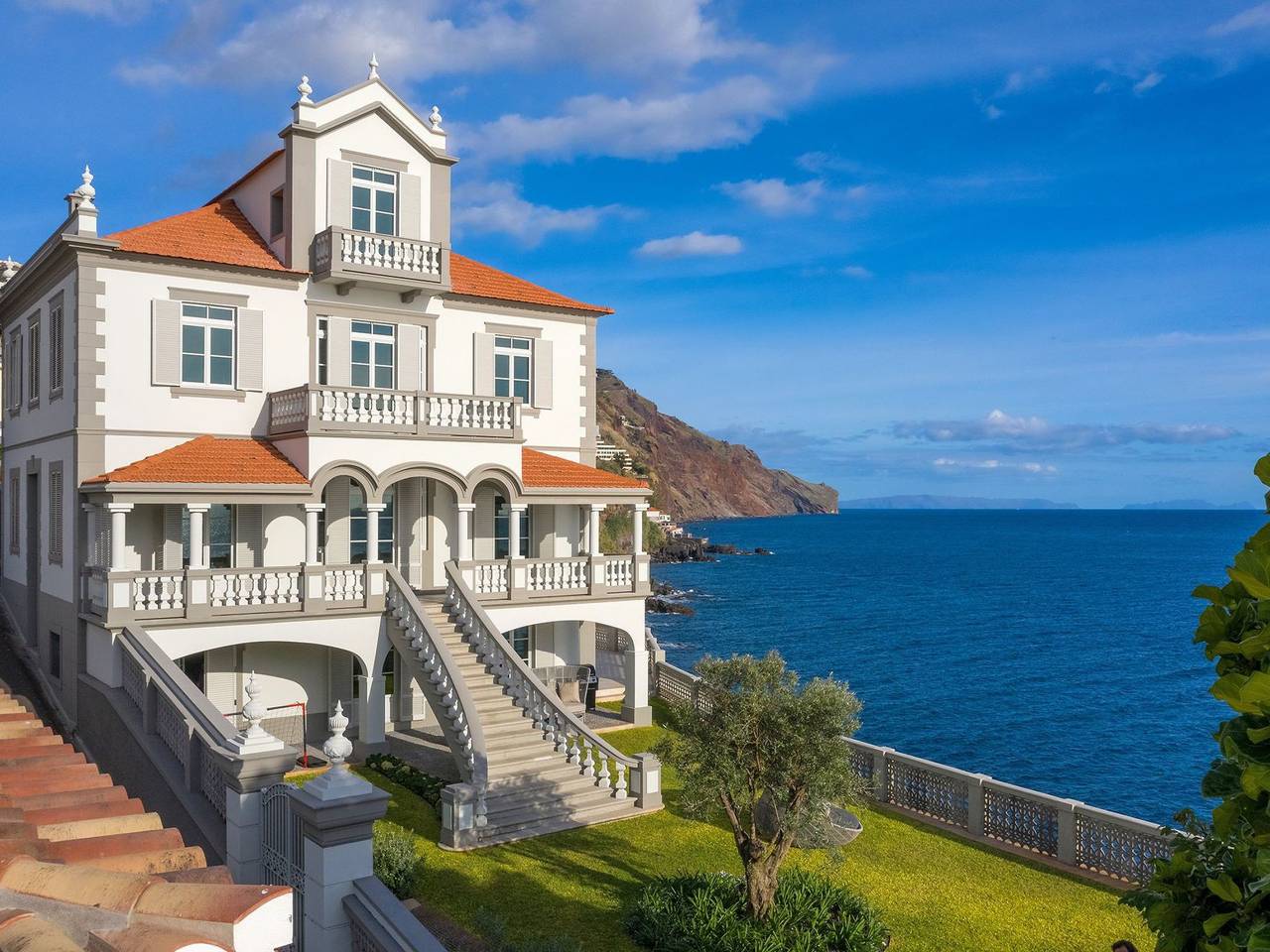 Mit Privatpool für 12 Personen in Sao Goncalo, Madeira in São Gonçalo, Madeira