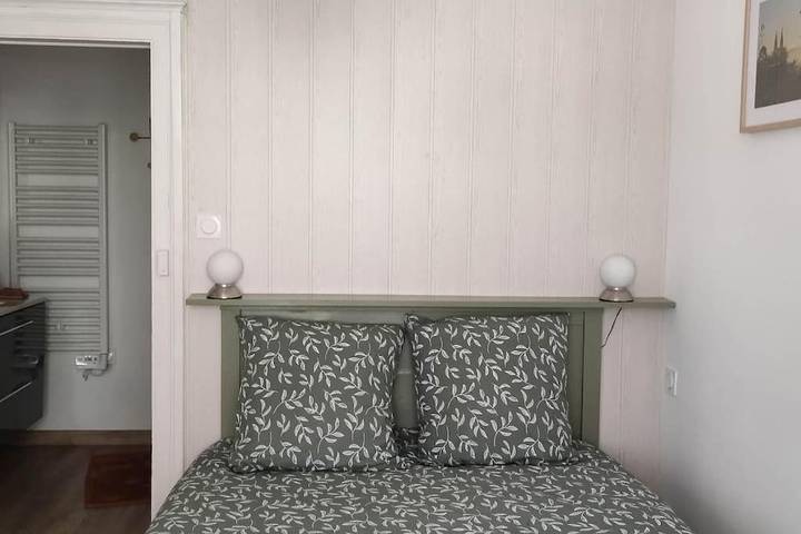 Gîte pour 4 personnes, avec terrasse ainsi que vue et jardin à Mauléon - 2