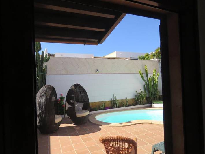 Apartamento para 6 personas, con Terraza además de Jardín y Piscina en Tamaragua
