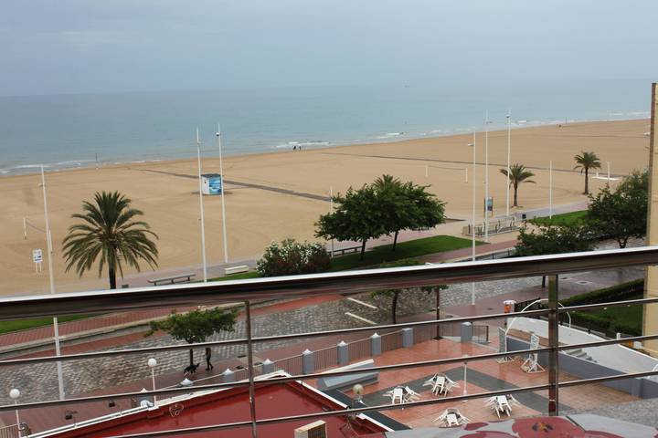 Apartamento entero, Don Ximo 5º Solo Familias! in Platja Nord de Gandia (Gandia), Playa de Gandía
