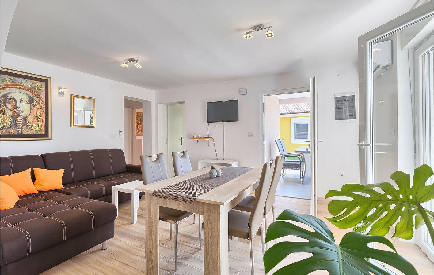 Gemütliche 1-Zimmer-Wohnung mit Pool in der Nähe des Flughafens Pula und der Strände in Valtura, Südküste Istrien