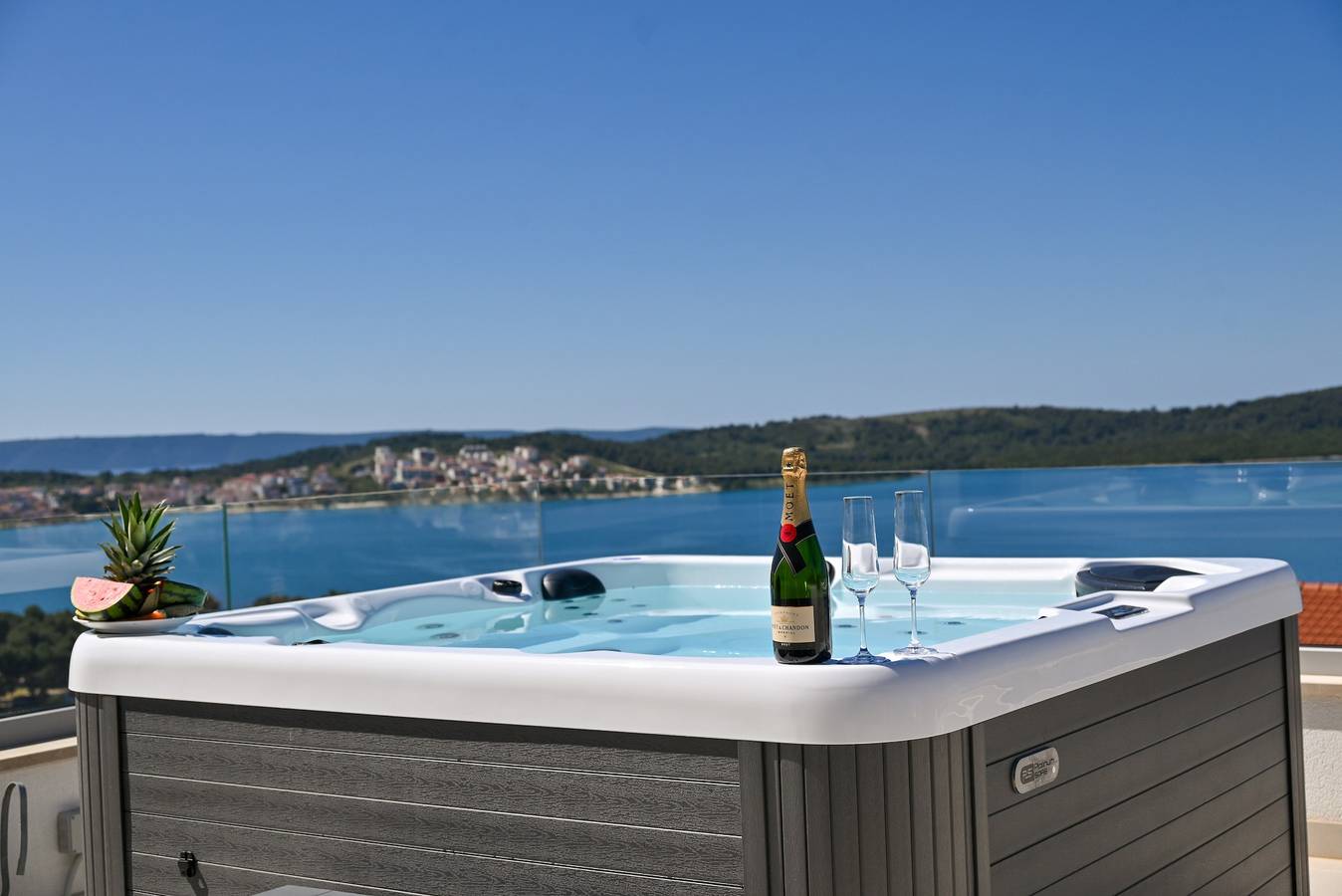 Villa Oasis - Five Bedroom Villa with Private Pool in Trogir, Ciovo
