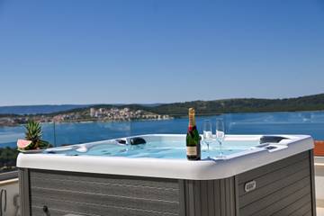 Villa für 10 Personen in Trogir, Ciovo, Bild 2