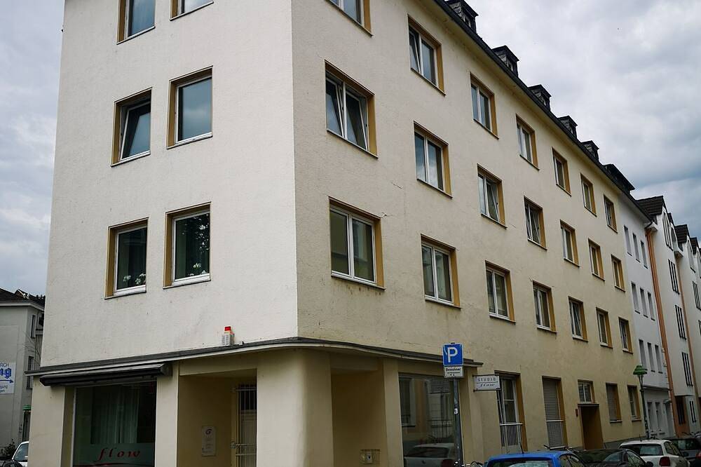 Ganze Wohnung, Zentrumsnahe großzügige Wohnung mit Rheinblick in Bonn, Rheinland