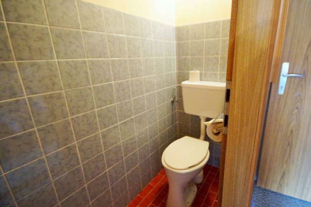 Sparerzimmer Normal - Zur Landeroith Gmbh in Weyregg am Attersee, Bezirk Vöcklabruck