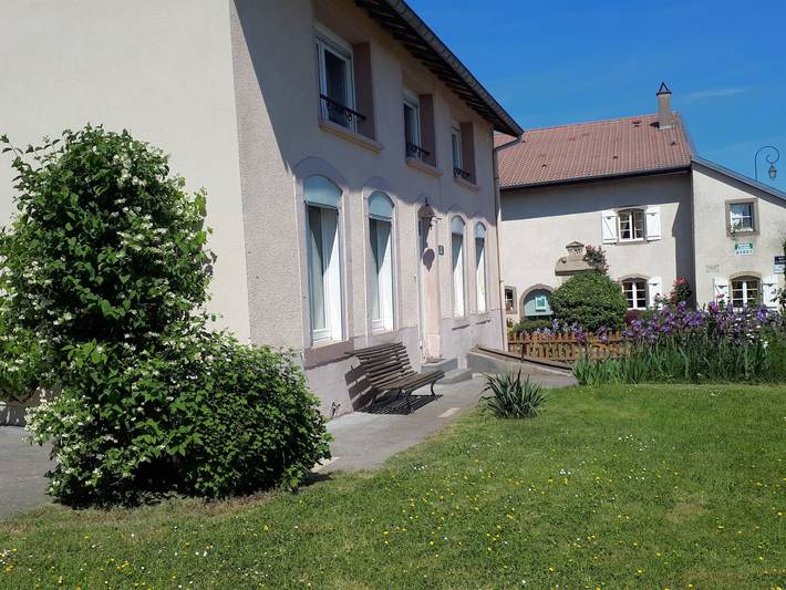 Gîte pour 8 personnes, avec Terrasse et Jardin