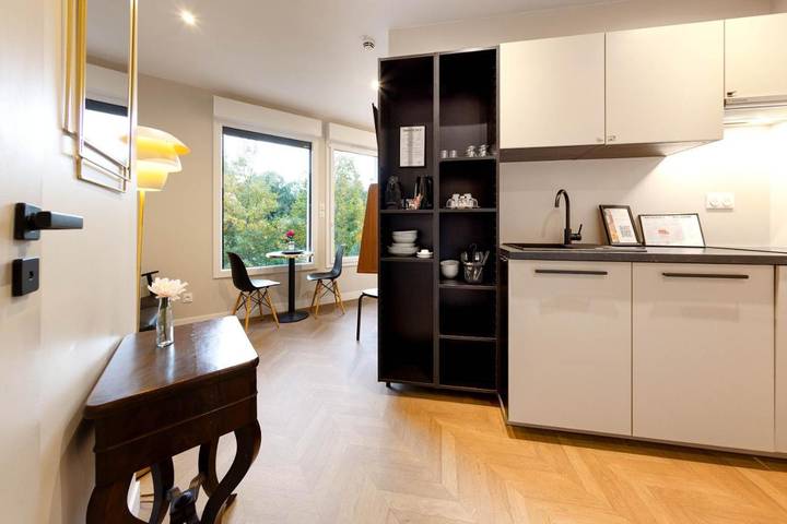 Location de vacances pour 2 personnes, avec jardin à Genas - 2