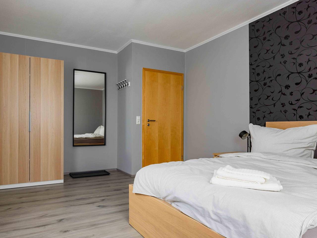 Ganze Ferienwohnung, Ferienwohnung Dominique - Ferienwohnung (110 qm) mit drei Schlafzimmern in Saulheim, Rheinhessen