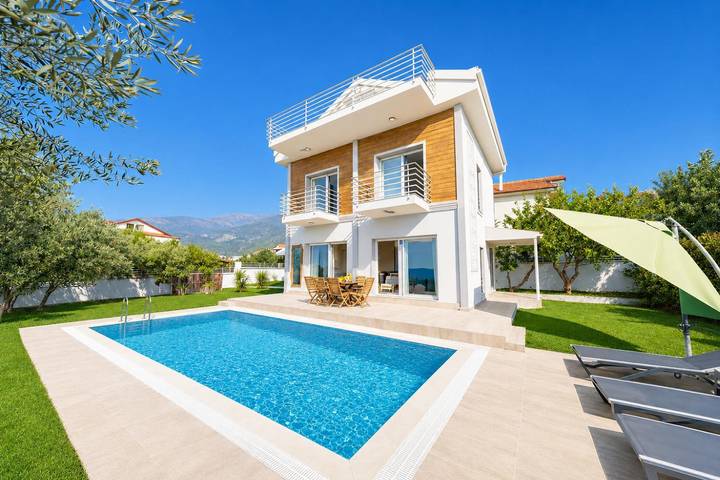 Villa für 6 Personen, mit Garten und Terrasse - 1