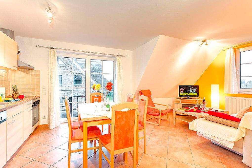 Ganze Ferienwohnung, D 092.059 - Ferienhaus Baabe, Whg. 3, 1. Etage in Selliner See, Baabe